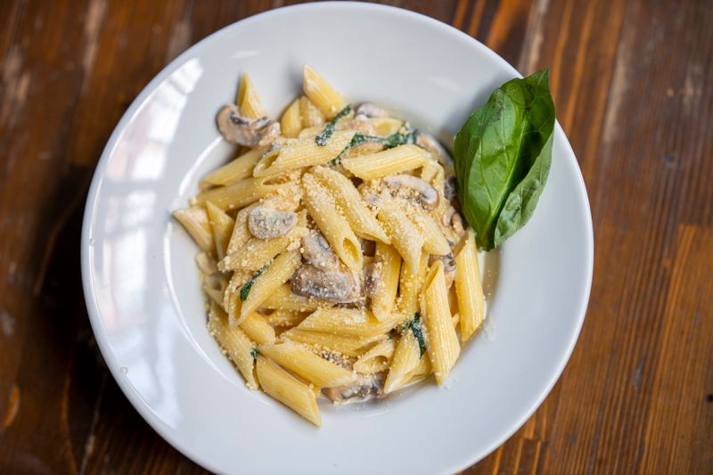 Creamy penne pasta with mushrooms